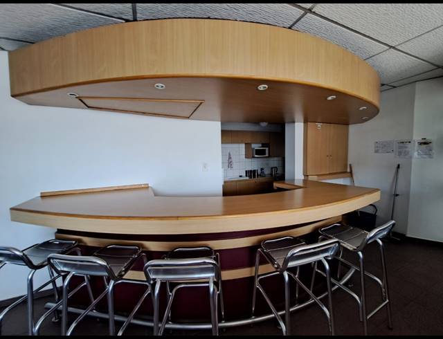 1,350M² OFFICE FOR SALE IN KLEINFONTEIN